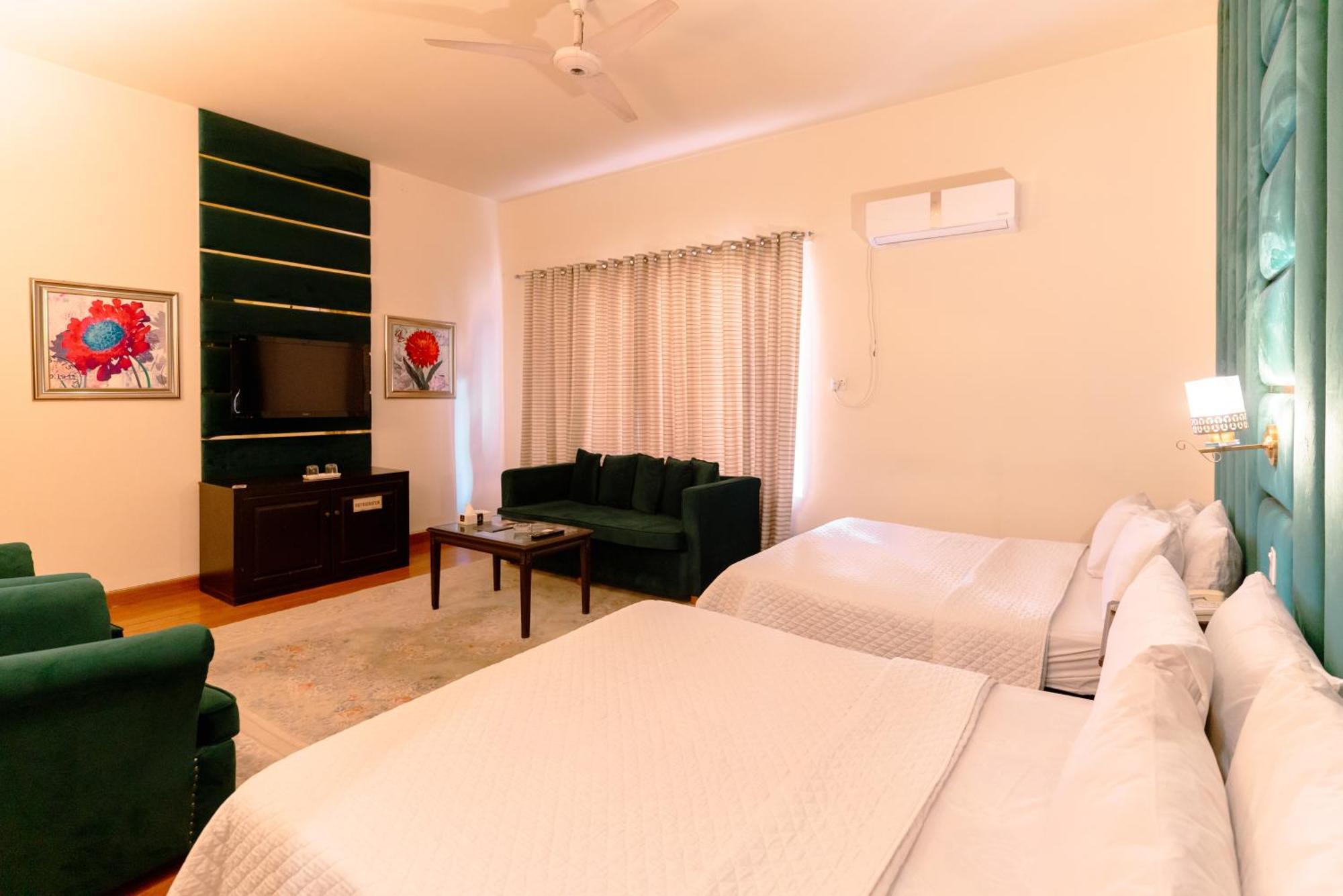 Hotel Vip House Peshawar Esterno foto